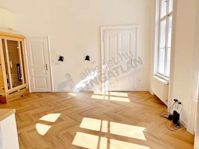 Eladó lakás Budapest VI. kerület 62 nm