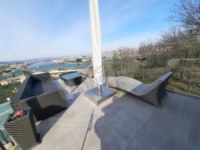 Kiadó lakás Budapest I. kerület 160 nm