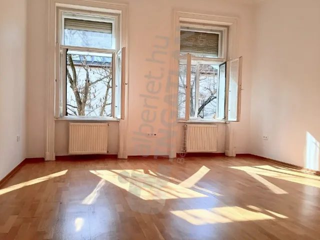 Kiadó lakás Budapest VI. kerület 67 nm