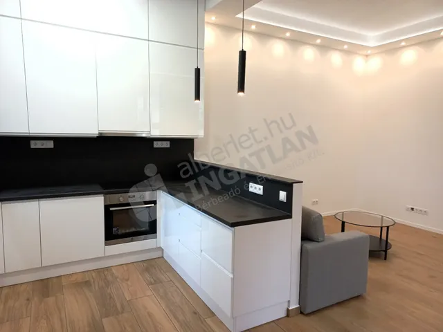 Kiadó lakás Budapest VI. kerület 73 nm