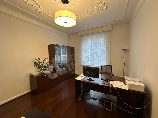 Eladó lakás Budapest II. kerület, Rézmál 170 nm