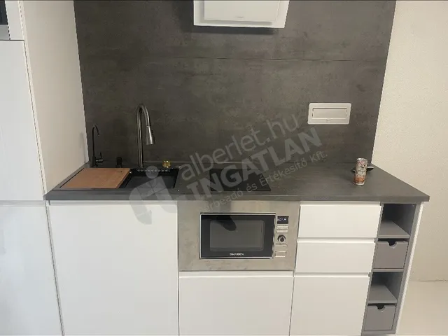 Kiadó lakás Budapest XI. kerület, Gellérthegy 26 nm