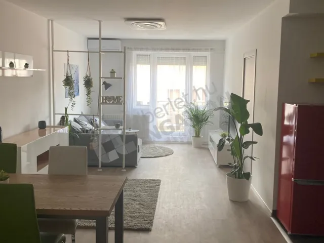 Kiadó lakás Budapest VI. kerület 69 nm