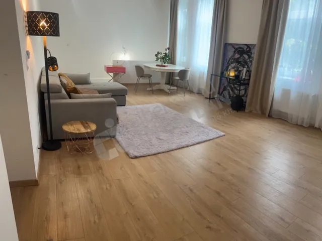 Kiadó lakás Budapest XI. kerület, Sashegy 92 nm