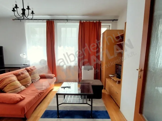 Kiadó lakás Budapest VI. kerület 45 nm