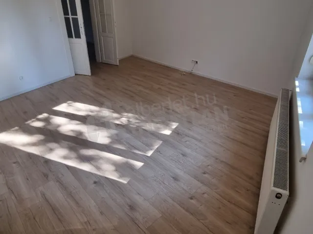 Kiadó lakás Budapest III. kerület, Csillaghegy 67 nm