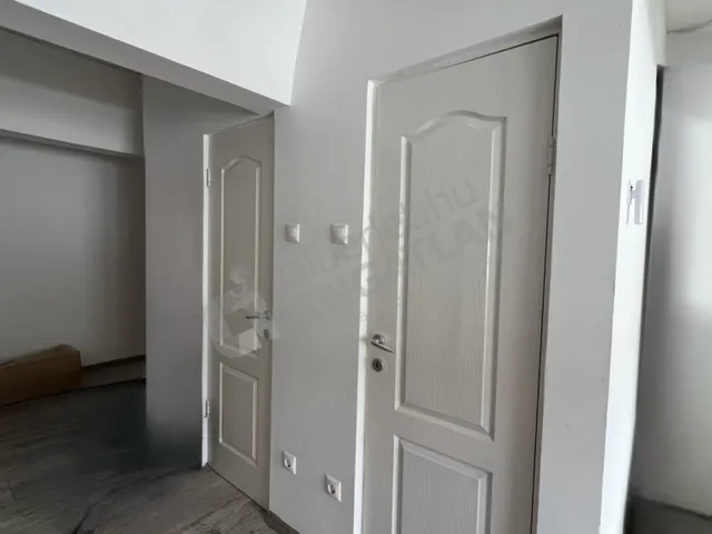 Kiadó lakás Budapest XIV. kerület, Törökőr 150 nm