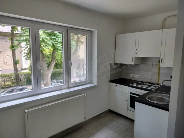 Kiadó lakás Budapest II. kerület, Pasarét 35 nm