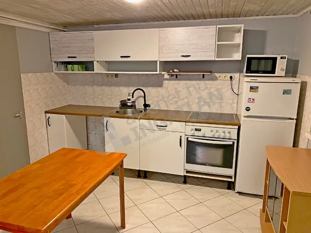 Kiadó lakás Budapest XI. kerület, Albertfalva 36 nm