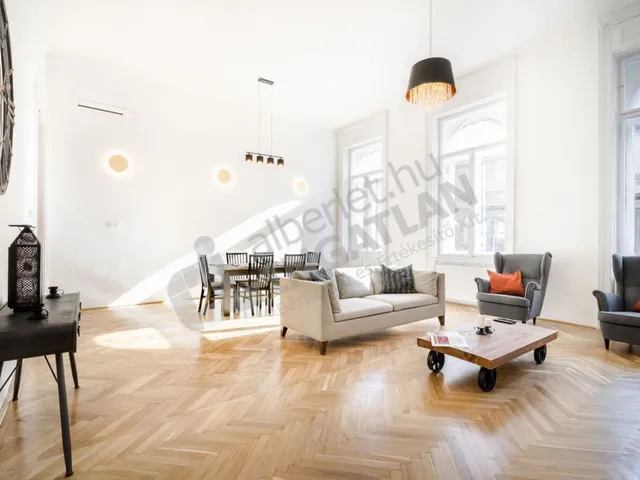 Kiadó lakás Budapest VI. kerület 130 nm