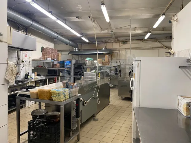 Kiadó kereskedelmi és ipari ingatlan Budapest XIII. kerület 248 nm