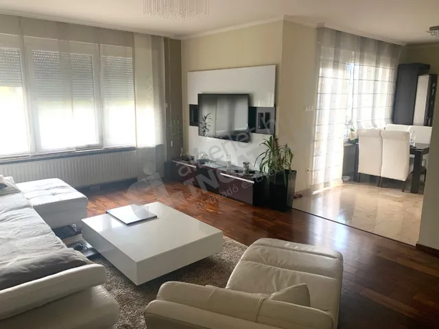 Kiadó lakás Budapest II. kerület, Törökvész 93 nm