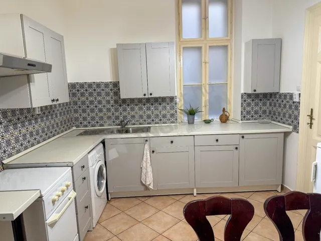 Kiadó lakás Budapest VIII. kerület 73 nm