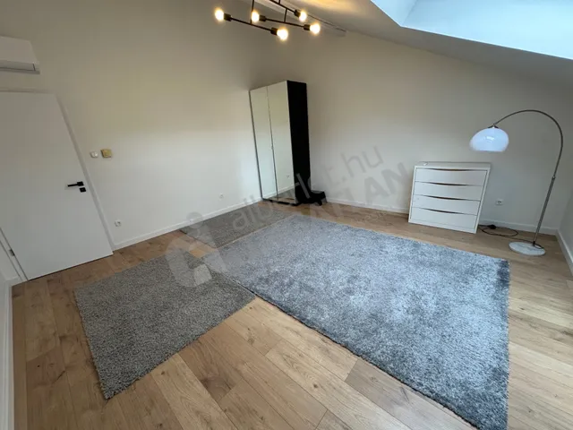 Kiadó lakás Budapest VI. kerület 66 nm