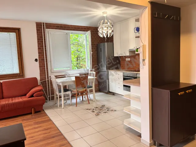 Kiadó lakás Budapest III. kerület, Mátyáshegy 77 nm