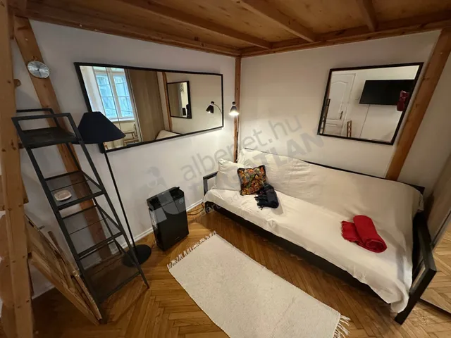 Kiadó lakás Budapest VI. kerület 25 nm