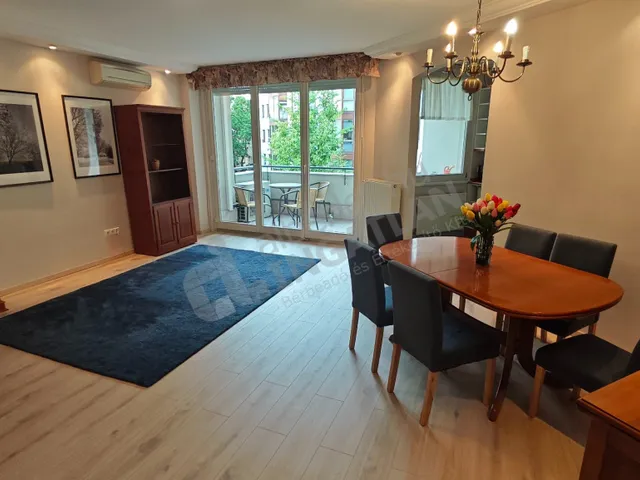 Kiadó lakás Budapest I. kerület, Zsolt utca 89 nm