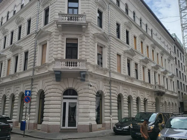 Kiadó lakás Budapest VI. kerület, Paulay Ede utca 120 nm