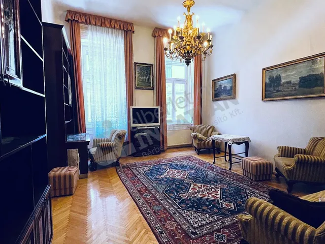 Kiadó lakás Budapest VI. kerület 120 nm