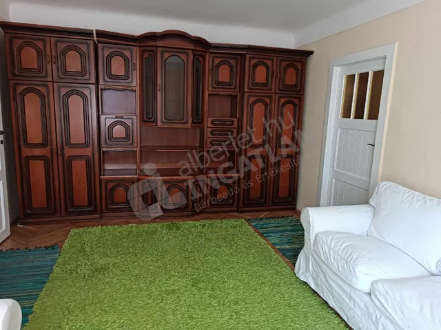 Kiadó lakás Budapest VIII. kerület, Századosnegyed 52 nm