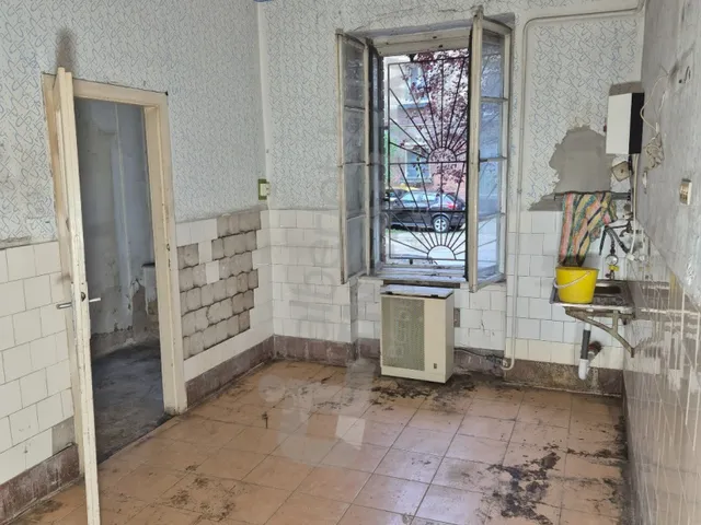 Eladó lakás Budapest VIII. kerület, Kerepesdűlő, Fiumei út 64 nm