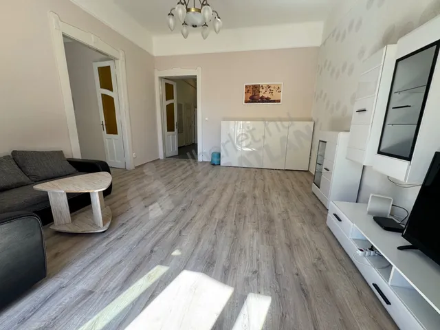Kiadó lakás Budapest II. kerület, Tölgyfa utca 95 nm