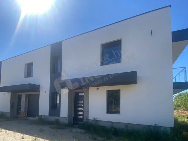 Eladó ház Budapest XXIII. kerület, Pál apostol utca 137 nm