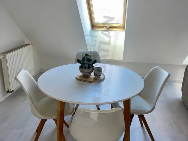 Kiadó lakás Budapest VII. kerület, Holló utca 42 nm