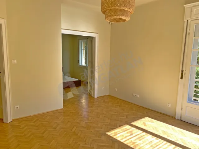 Kiadó lakás Budapest I. kerület, Attila út 73 nm