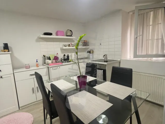 Eladó lakás Budapest VI. kerület 24 nm