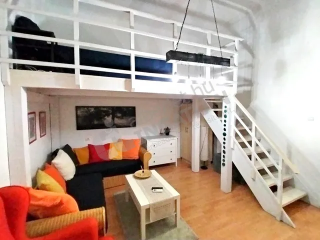 Eladó lakás Budapest VII. kerület, Barcsay utca 37 nm
