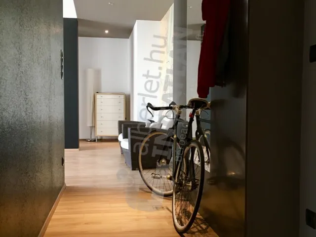 Kiadó lakás Budapest VIII. kerület, Corvin sétány 80 nm