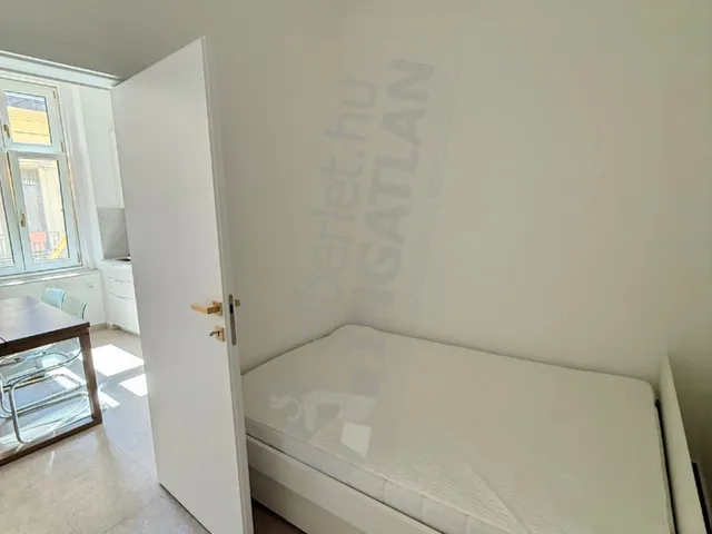 Kiadó lakás Budapest V. kerület, Belváros, Vámház körút 30 nm