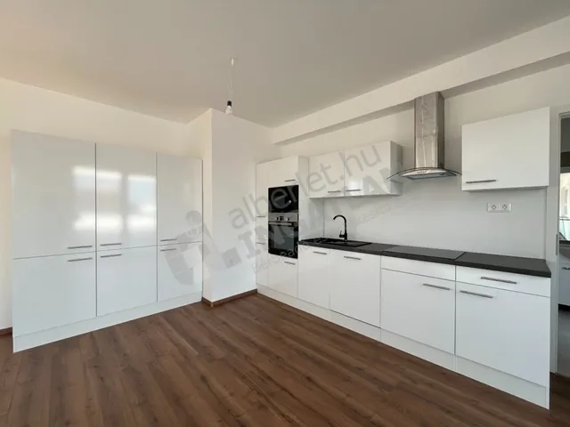 Eladó lakás Budapest VIII. kerület 106 nm