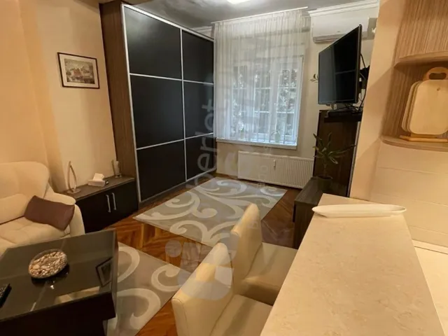 Kiadó lakás Budapest I. kerület, Logodi utca 32 nm