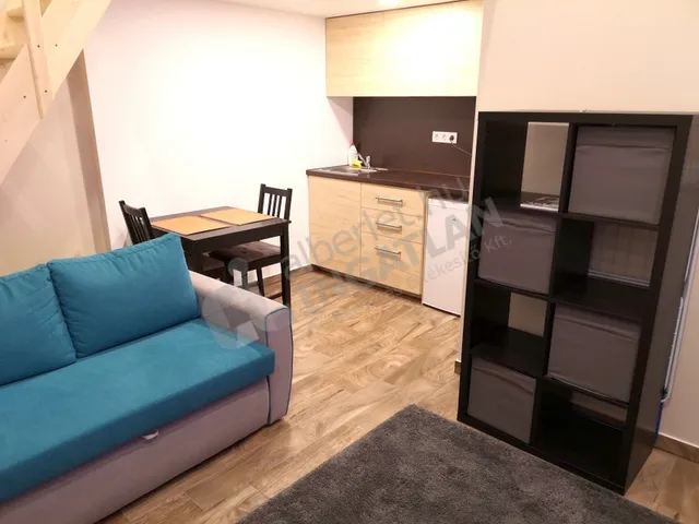 Kiadó lakás Budapest VI. kerület, Izabella utca 20 nm