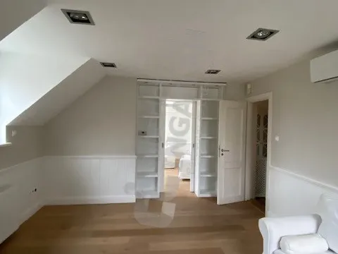 Kiadó ház Budapest II. kerület, Tárnok utca 260 nm