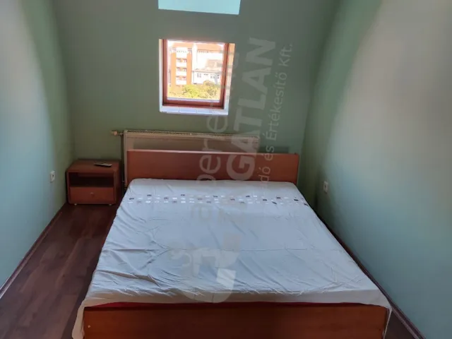 Kiadó lakás Budapest VIII. kerület, Baross utca 63 nm