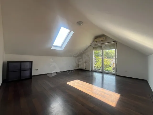 Eladó ház Budapest III. kerület, Csillaghegy 160 nm