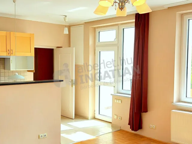 Kiadó ház Budapest XII. kerület, Magasút 110 nm