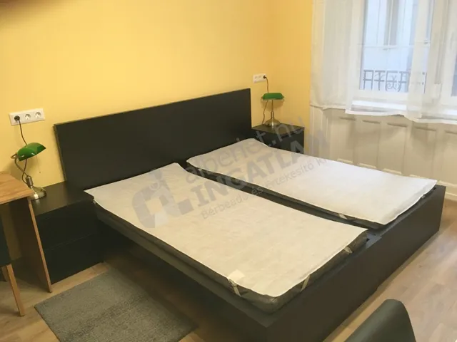Kiadó lakás Budapest IX. kerület, Bakáts tér 20 nm