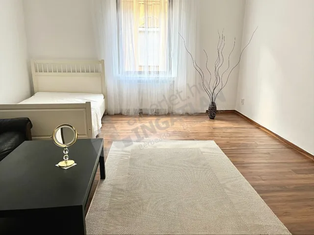 Kiadó lakás Budapest II. kerület, Szépilona, Hűvösvölgyi út 42 nm