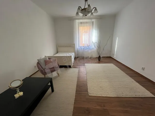 Kiadó lakás Budapest II. kerület, Szépilona 42 nm