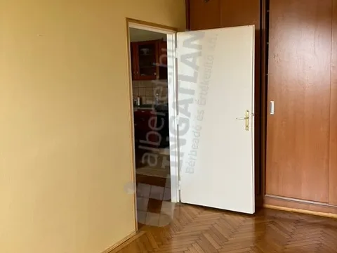 Kiadó lakás Budapest I. kerület, Hunyadi János út 44 nm