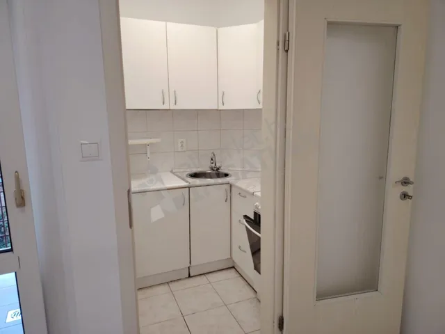 Eladó lakás Budapest VIII. kerület, Orczy tér 31 nm
