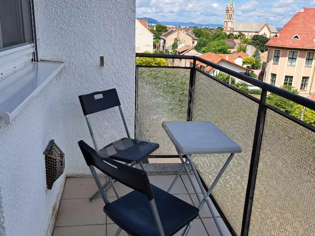 Kiadó lakás Budapest XX. kerület, Pacsirtatelep, Török Flóris utca 63 nm