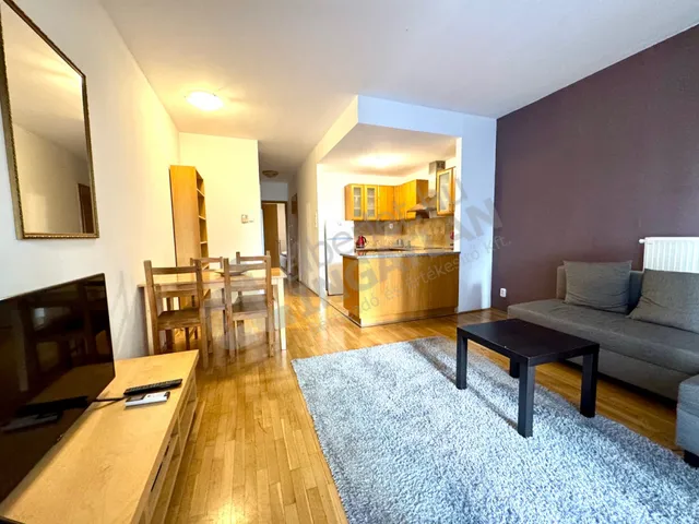 Kiadó lakás Budapest VII. kerület, Belső-Erzsébetváros, Kazinczy utca 48 nm