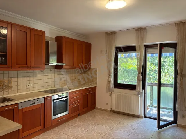 Kiadó lakás Budapest XII. kerület 75 nm