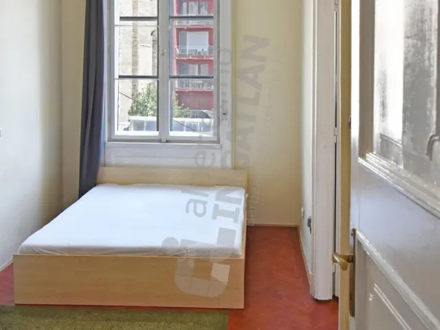 Kiadó lakás Budapest VI. kerület, Szondi utca 65 nm
