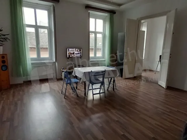 Kiadó lakás Budapest VIII. kerület, Józsefváros 86 nm
